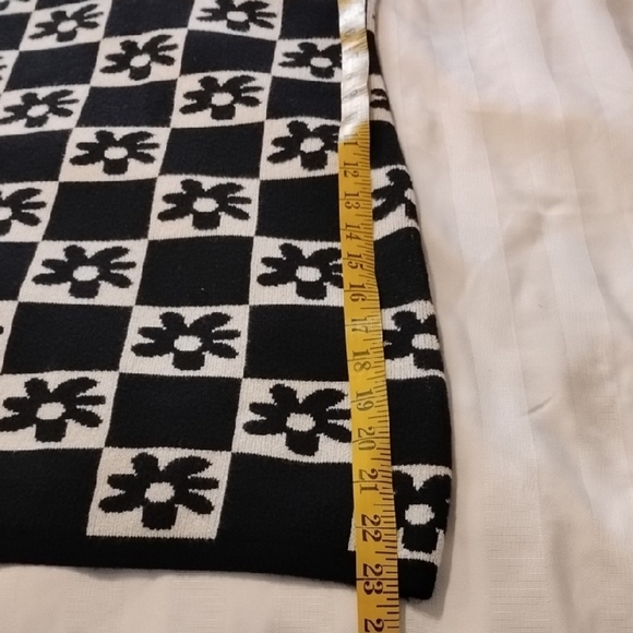 Fashion Nova Black & White Mini Halter Sweater Dress, Size: S - Picture 9 of 9